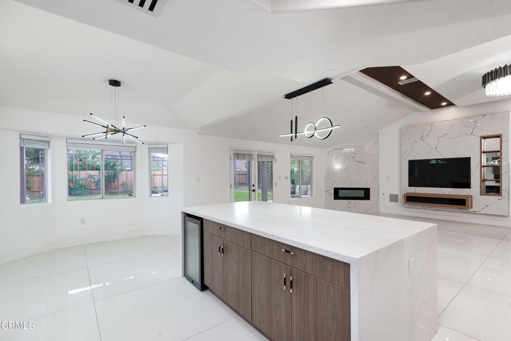 MLS #V1-34023 image #11