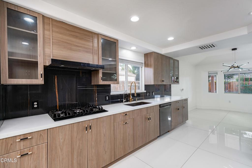 MLS #V1-34023 image #14