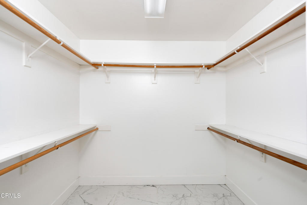 MLS #V1-34023 image #18