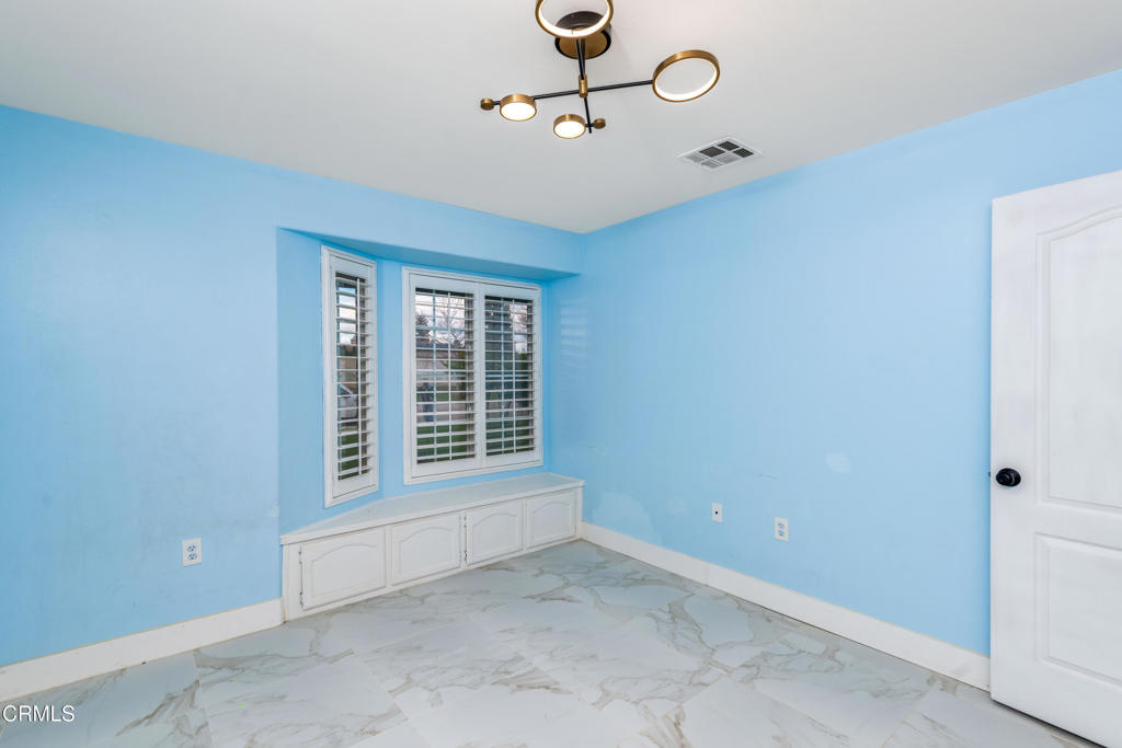 MLS #V1-34023 image #23