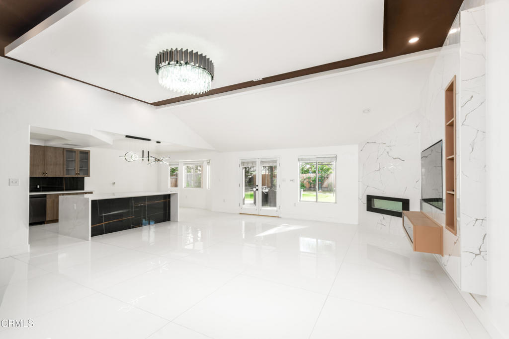 MLS #V1-34023 image #9