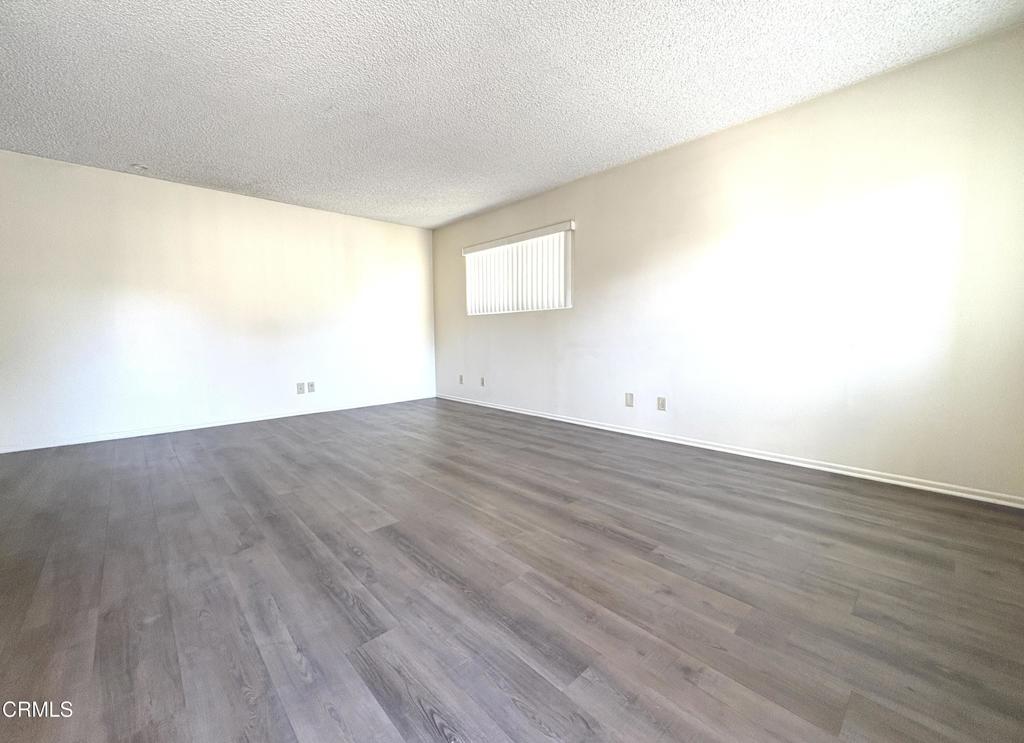 MLS #V1-34062 image #2