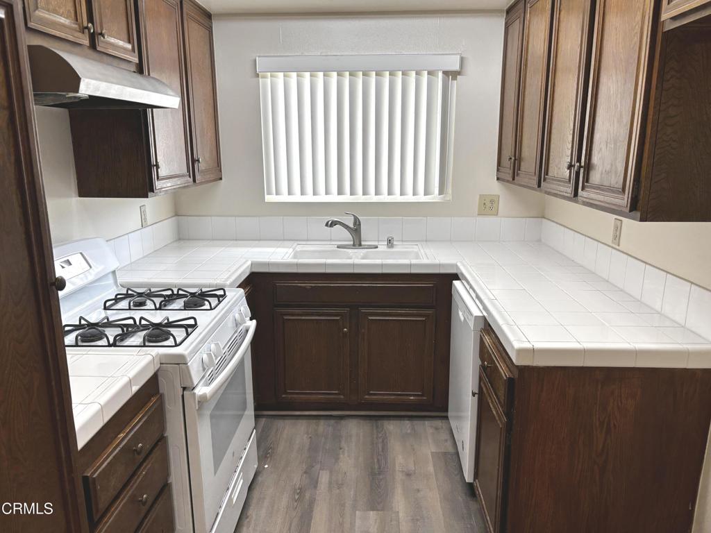 MLS #V1-34062 image #5