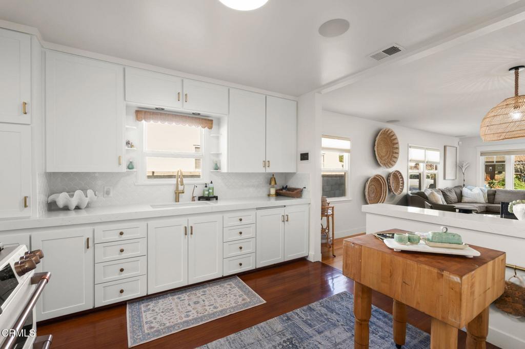 MLS #V1-34251 image #18