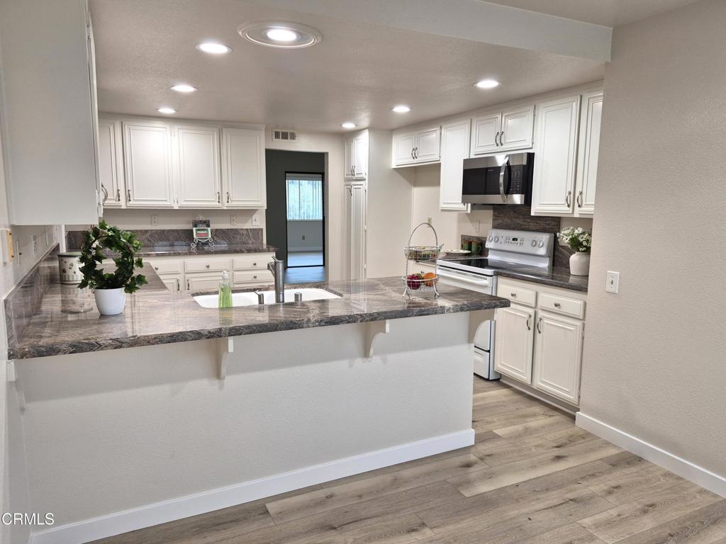 MLS #V1-34255 image #9