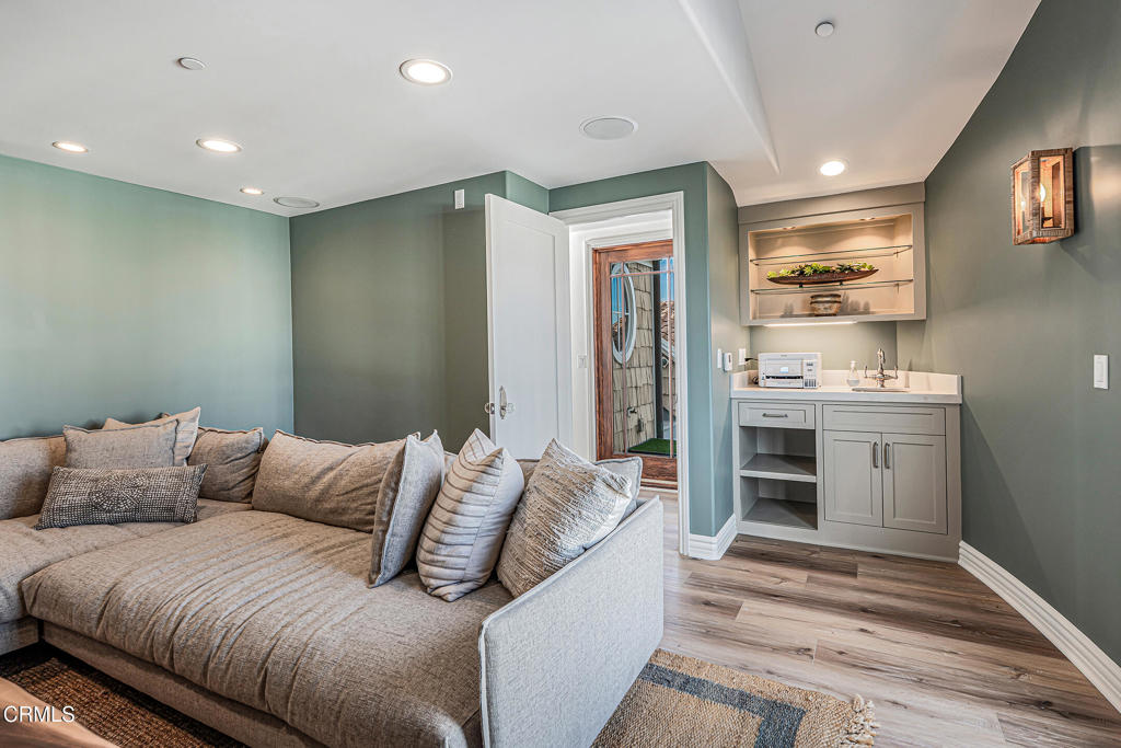 MLS #V1-34260 image #15