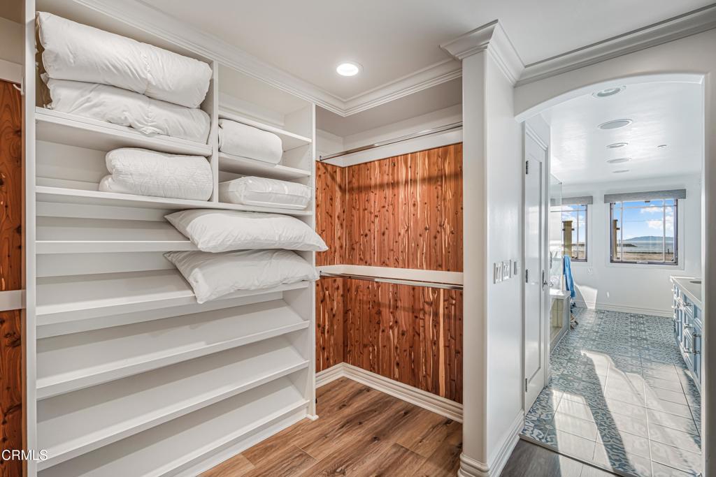 MLS #V1-34260 image #25