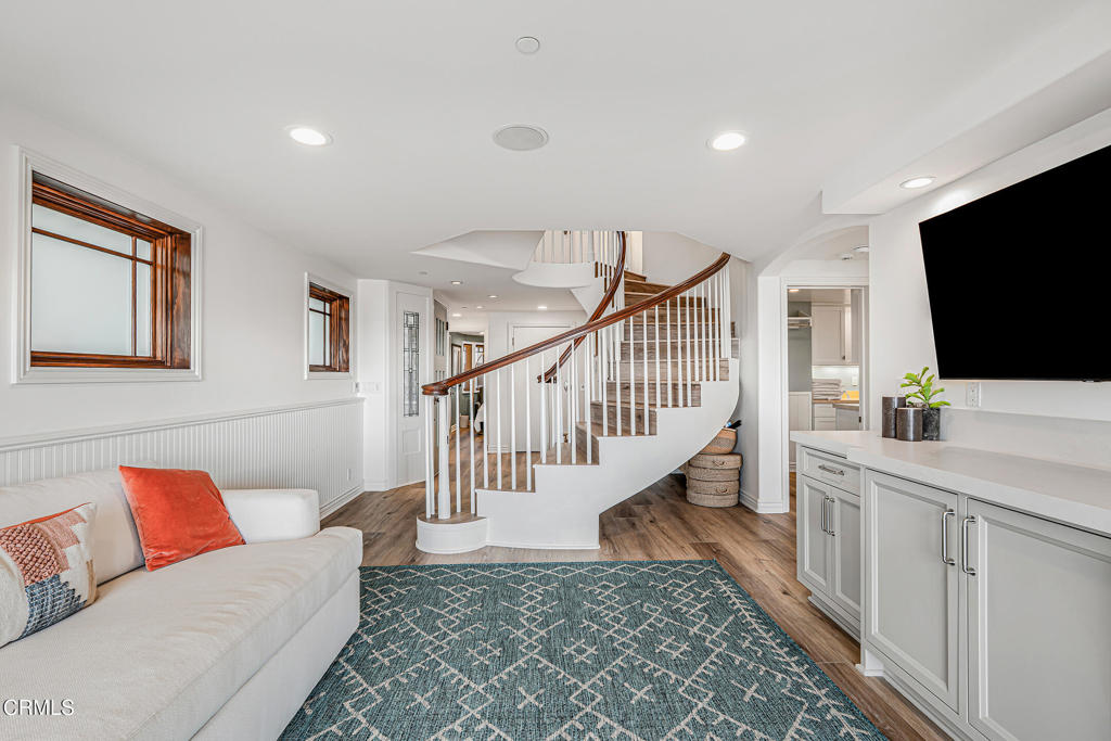 MLS #V1-34260 image #40