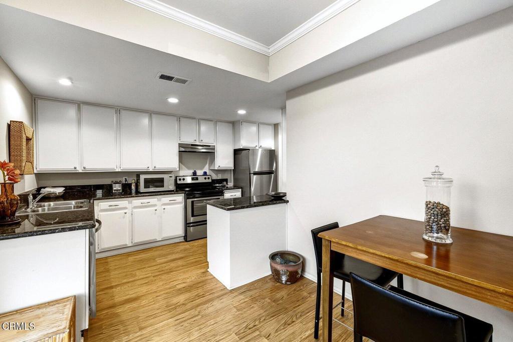 MLS #V1-34271 image #30