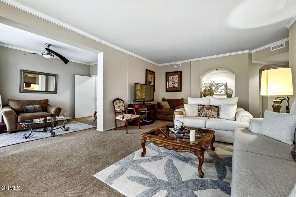 MLS #V1-34271 image #9