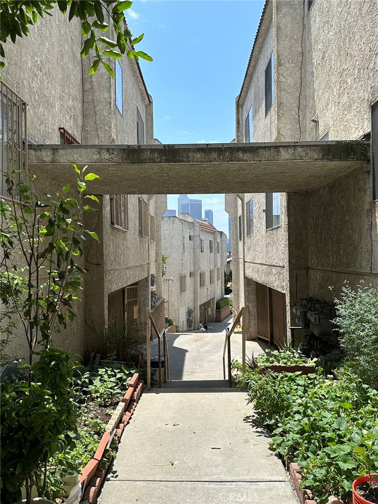 MLS #WS24165773 image #5