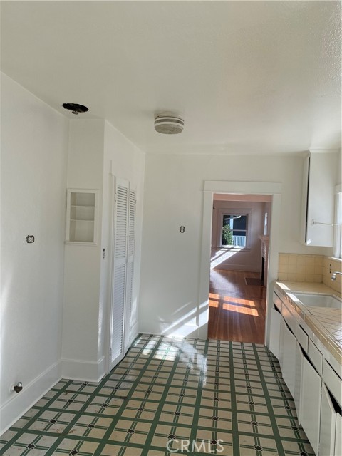 MLS #WS24226094 image #4