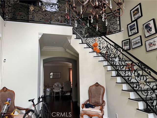 MLS #WS25029043 image #2