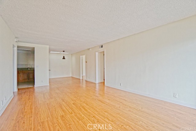 MLS #WS25043802 image #5