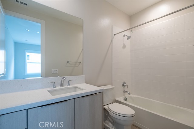 MLS #WS25062444 image #24