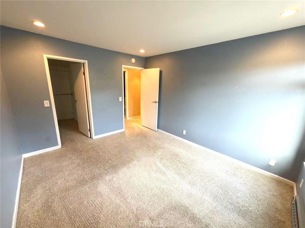 MLS #WS25074109 image #8