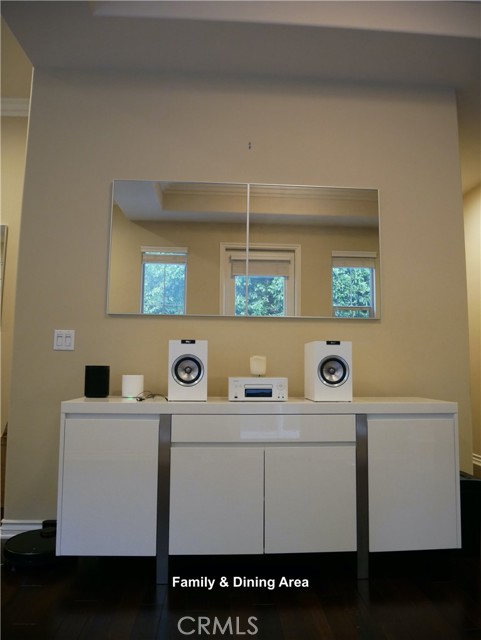 MLS #WS25081972 image #24