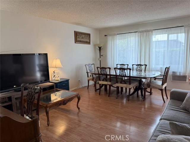 MLS #WS25083203 image #5