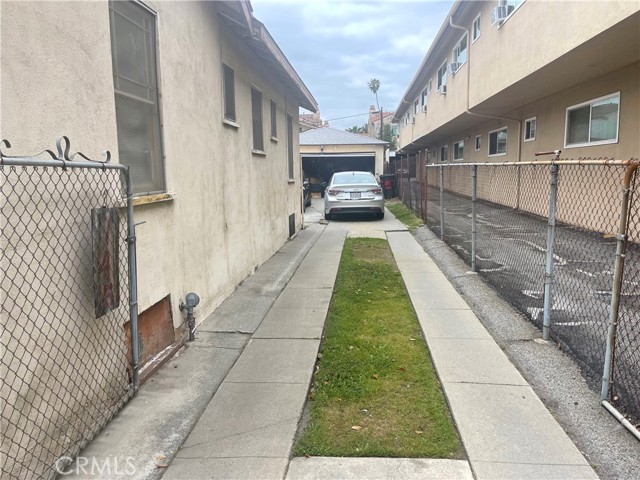 MLS #WS25083203 image #9