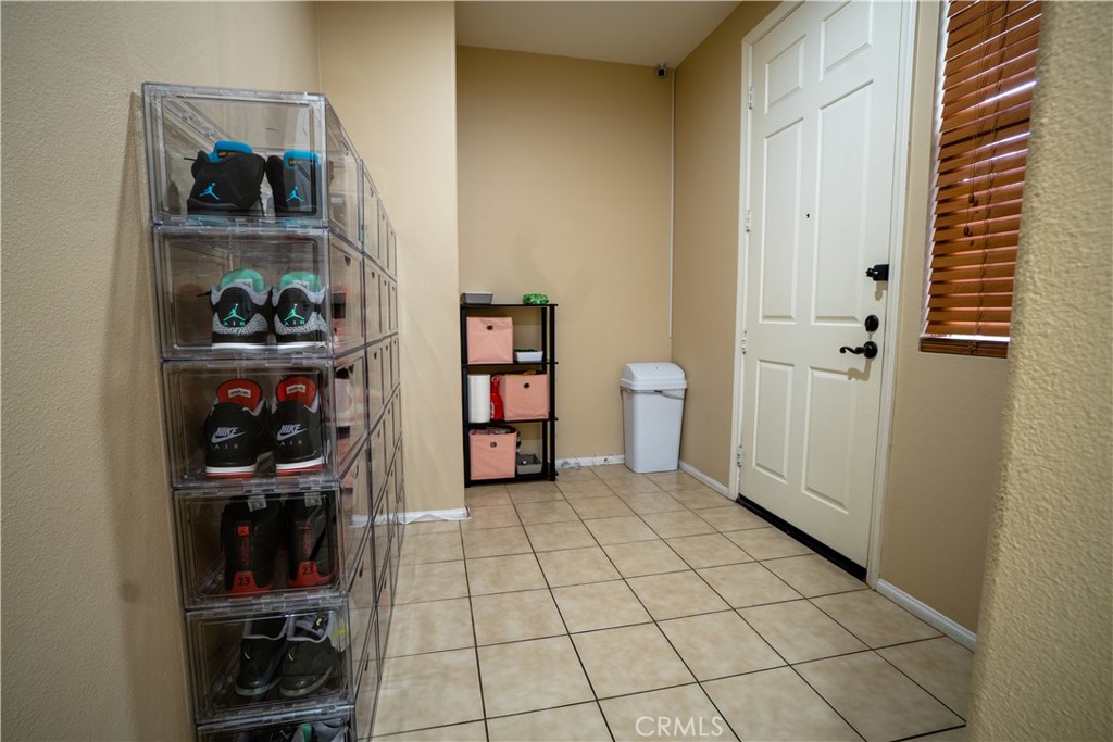 MLS #WS25093735 image #2