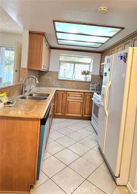 MLS #WS25097998 image #1