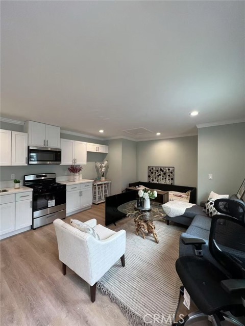 MLS #WS25098709 image #10