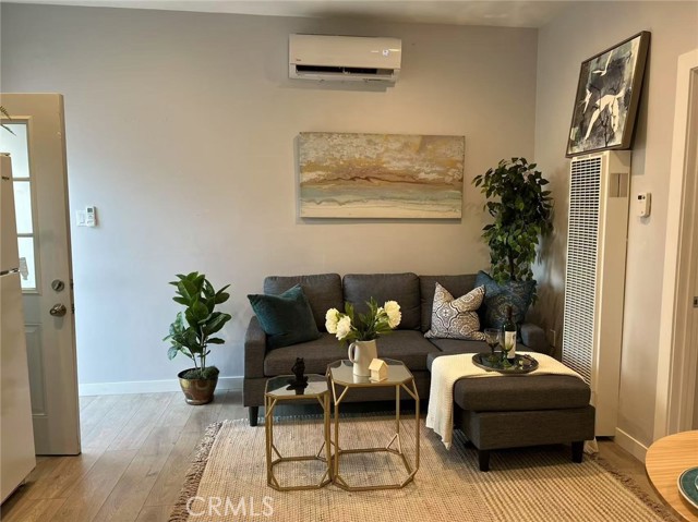 MLS #WS25098709 image #6