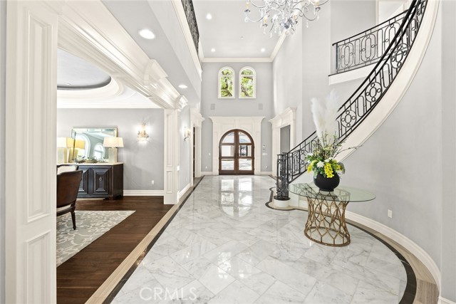 MLS #WS25108954 image #15