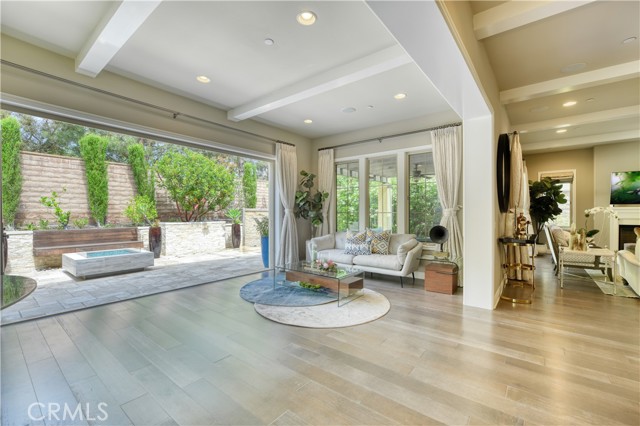 MLS #WS25112873 image #9