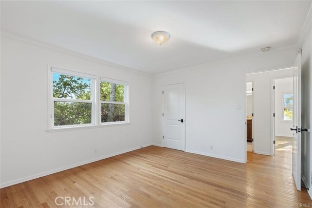 MLS #WS25114923 image #10