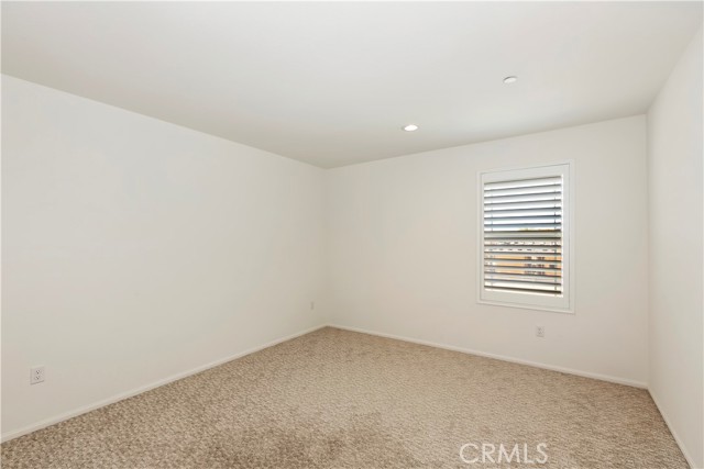 MLS #WS25121712 image #11