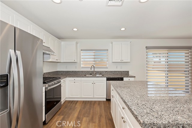 MLS #WS25121712 image #17