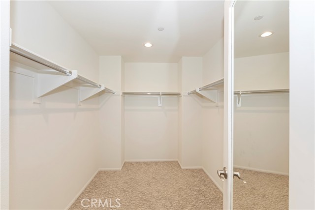 MLS #WS25121712 image #6