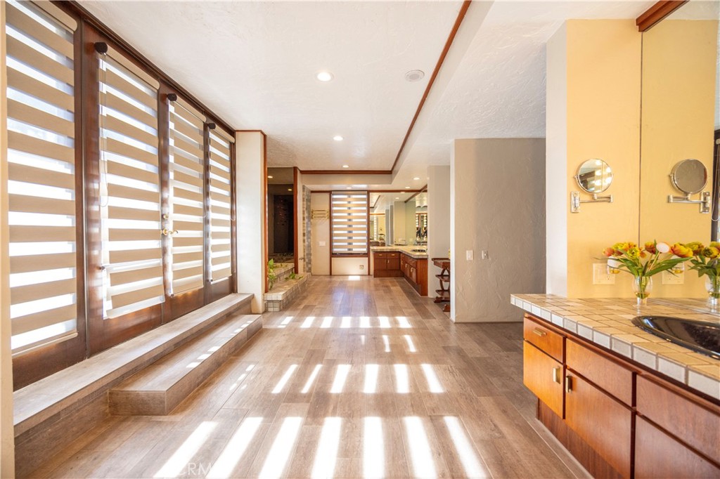 MLS #WS25125127 image #21