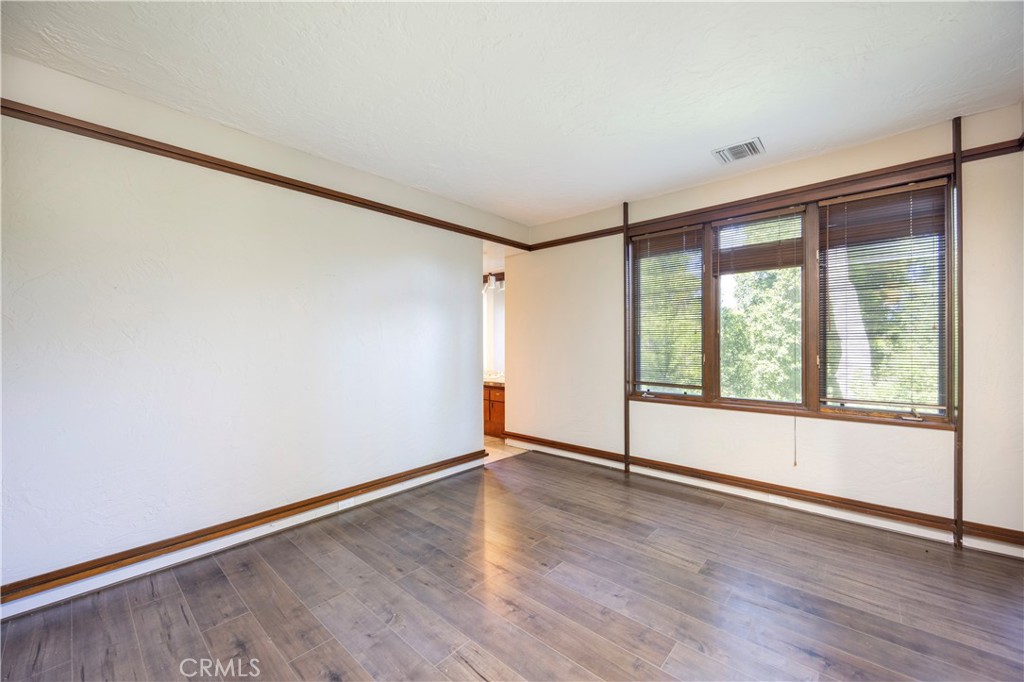 MLS #WS25125127 image #25