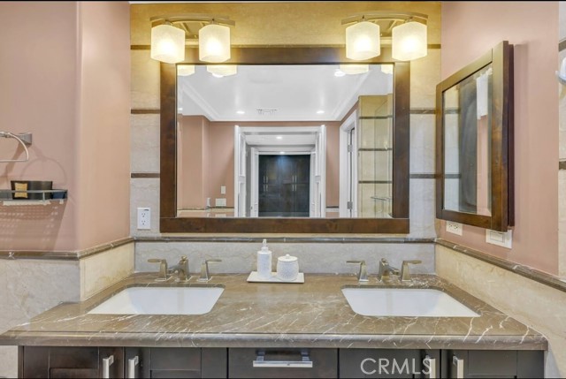 MLS #WS25125725 image #40