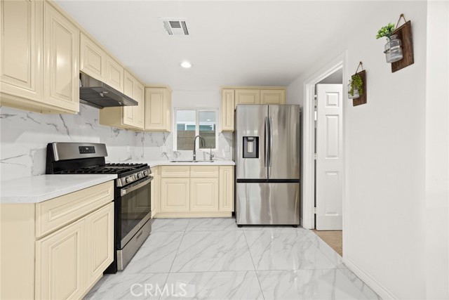 MLS #WS25125823 image #11