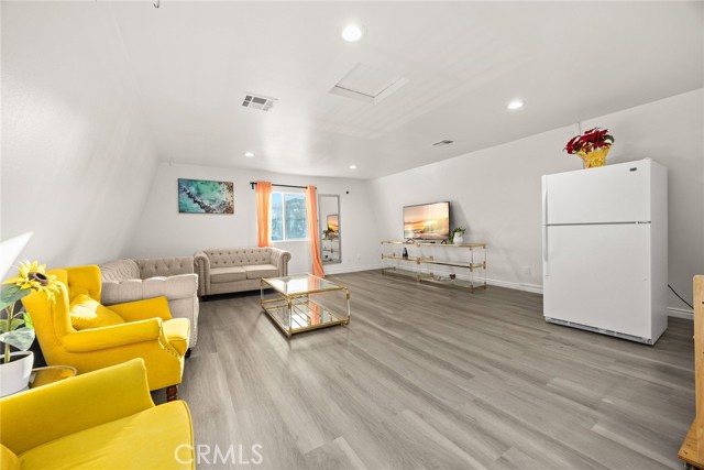 MLS #WS25125823 image #24