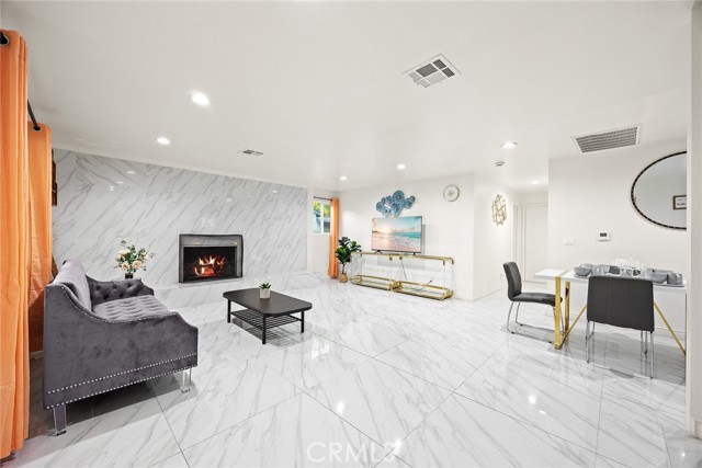 MLS #WS25125823 image #5