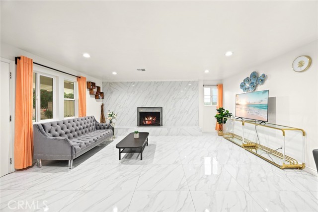 MLS #WS25125823 image #6