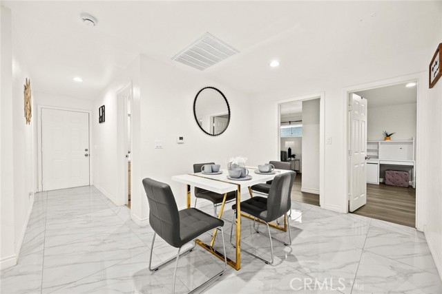 MLS #WS25125823 image #8