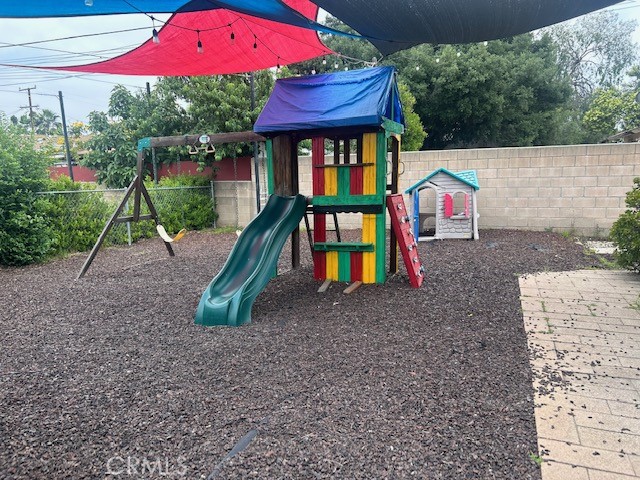 MLS #WS25128489 image #17