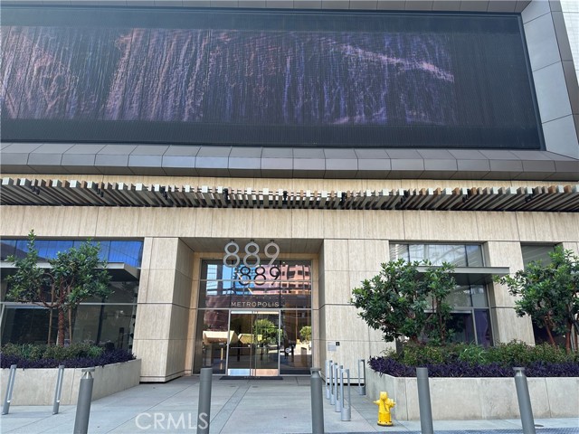 MLS #WS25129430 image #1