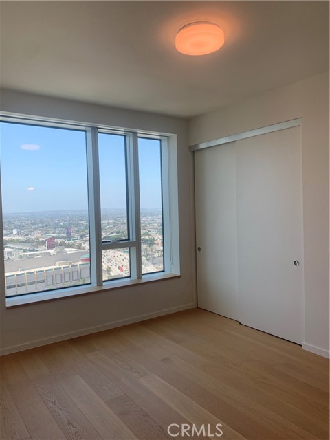 MLS #WS25129430 image #12