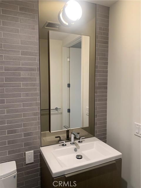 MLS #WS25129430 image #16