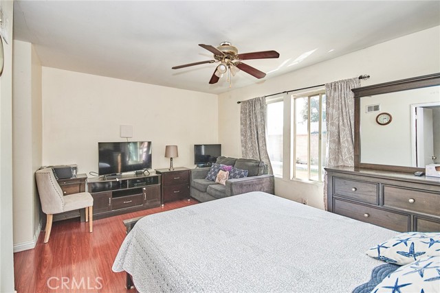 MLS #WS25130524 image #8