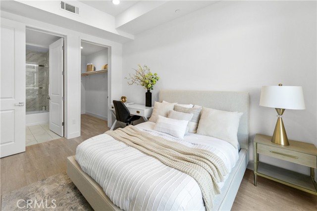 MLS #WS25131517 image #24