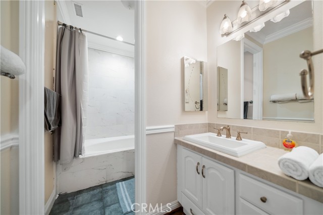 MLS #WS25133292 image #31