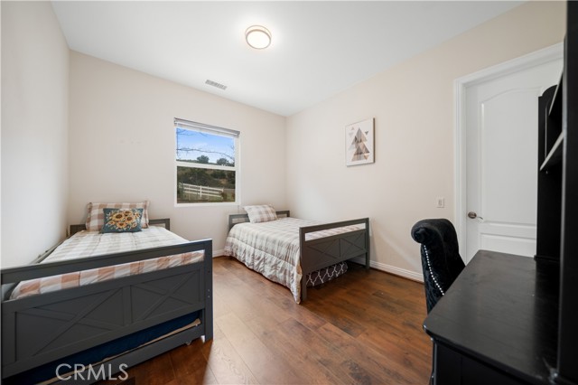MLS #WS25133292 image #33
