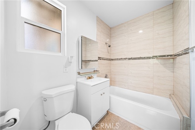 MLS #WS25134331 image #12